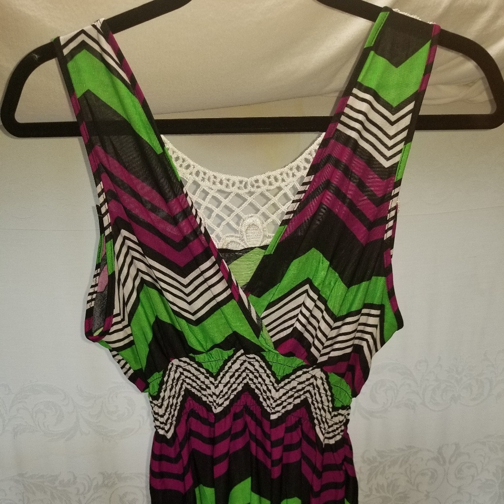 Tank top - Picture 2 of 5